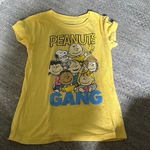 graphic peanuts tee shirt